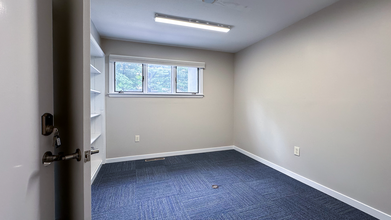 291 Queen St, Bristol, CT for lease Interior Photo- Image 1 of 3