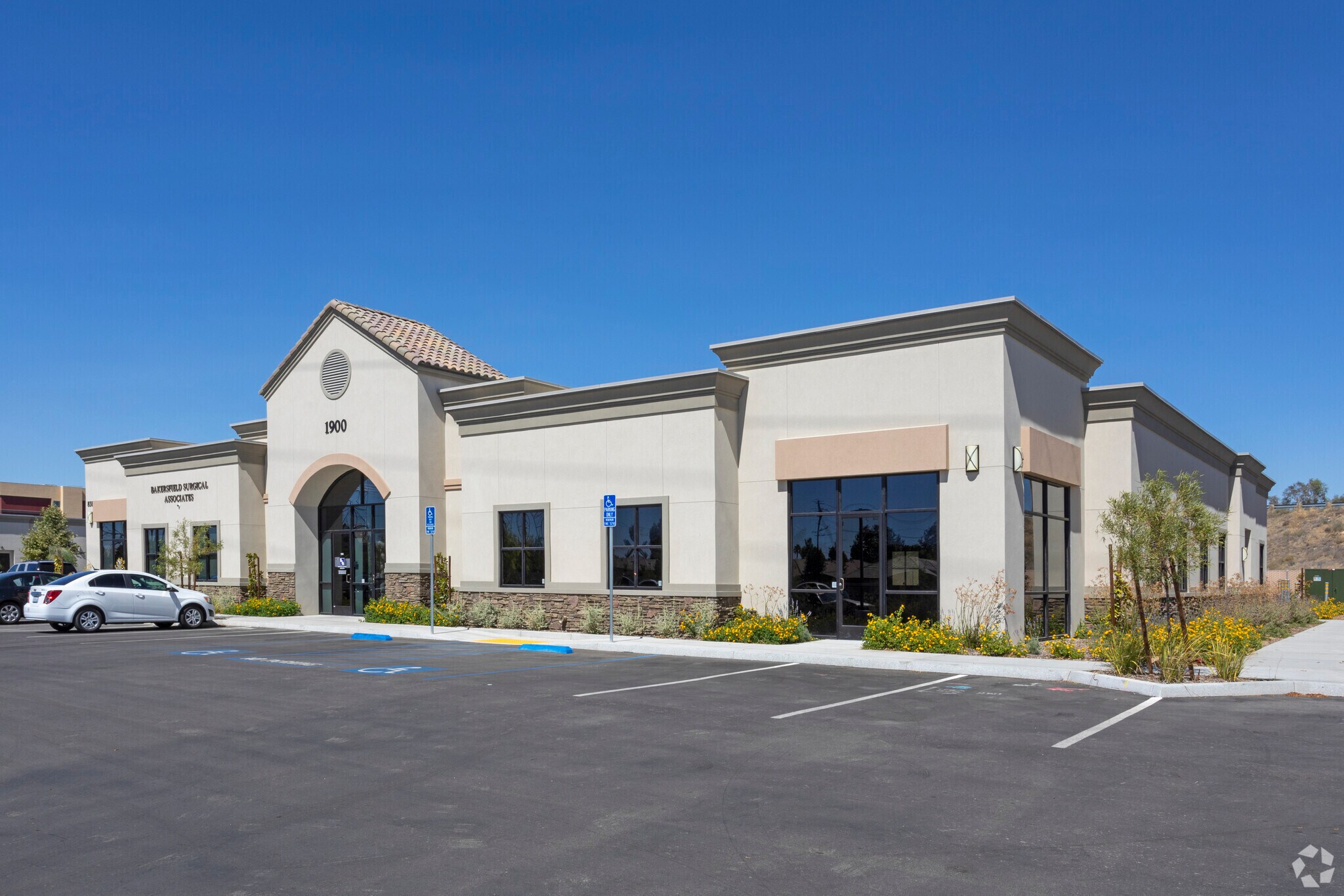 8311 Brimhall Rd, Bakersfield, CA 93312 1900