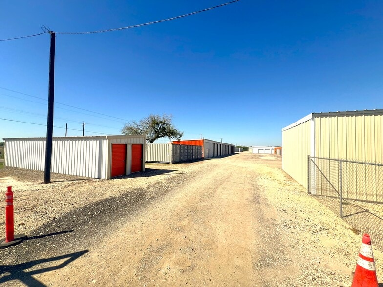 8109 Us Highway 77, Sinton, TX for sale - Building Photo - Image 2 of 32