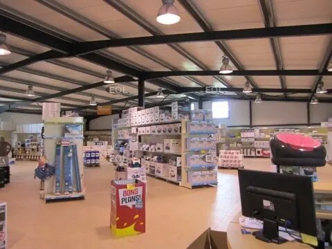 Flex in Saint-Christol-lez-Alès for lease - Interior Photo - Image 1 of 1