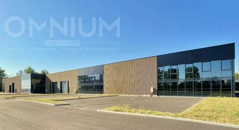 Office in Ambérieux for lease - Building Photo - Image 1 of 8