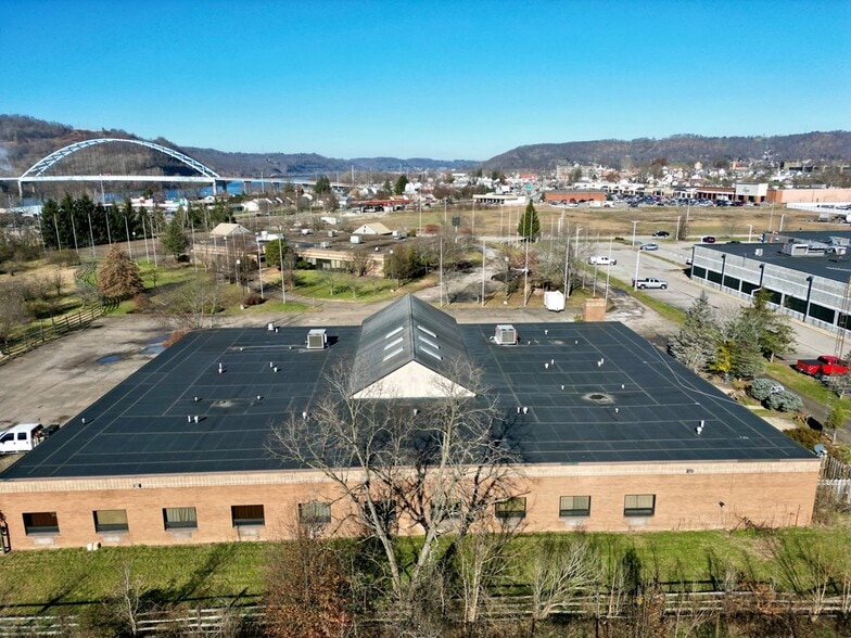 1500 Lafayette Ave, Moundsville, WV for lease - Building Photo - Image 2 of 8