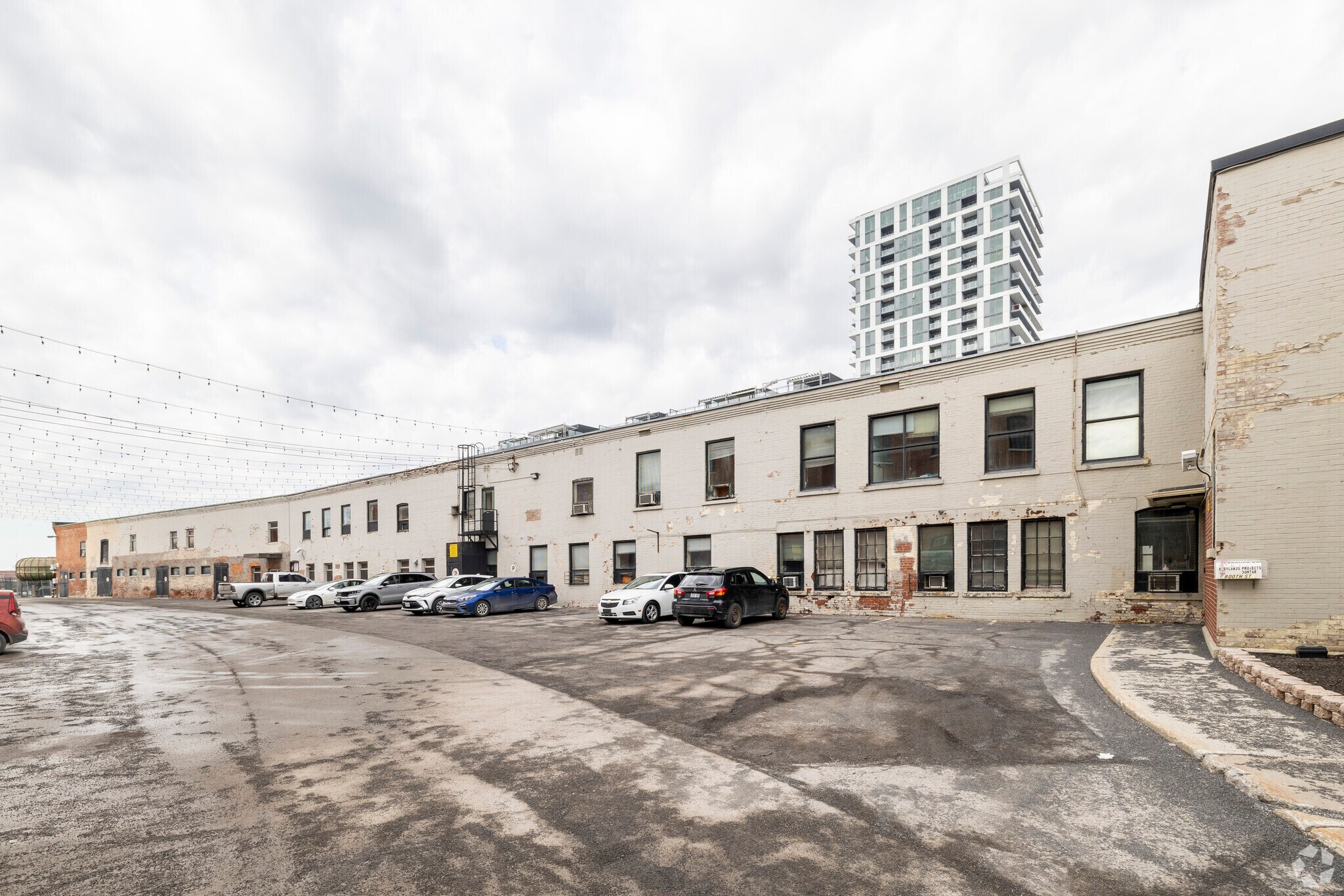 20 Booth St, Ottawa, ON for lease Primary Photo- Image 1 of 4
