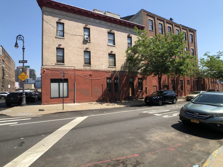 1166 Manhattan Ave, Brooklyn, NY 11222 - Office/Retail for Lease | LoopNet