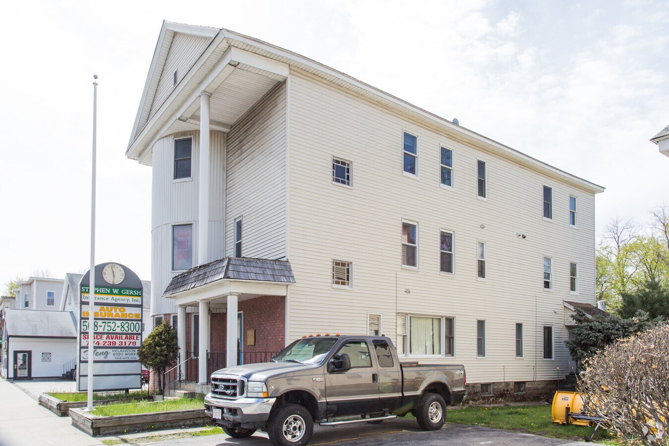 466468 Park Ave, Worcester, MA 01610