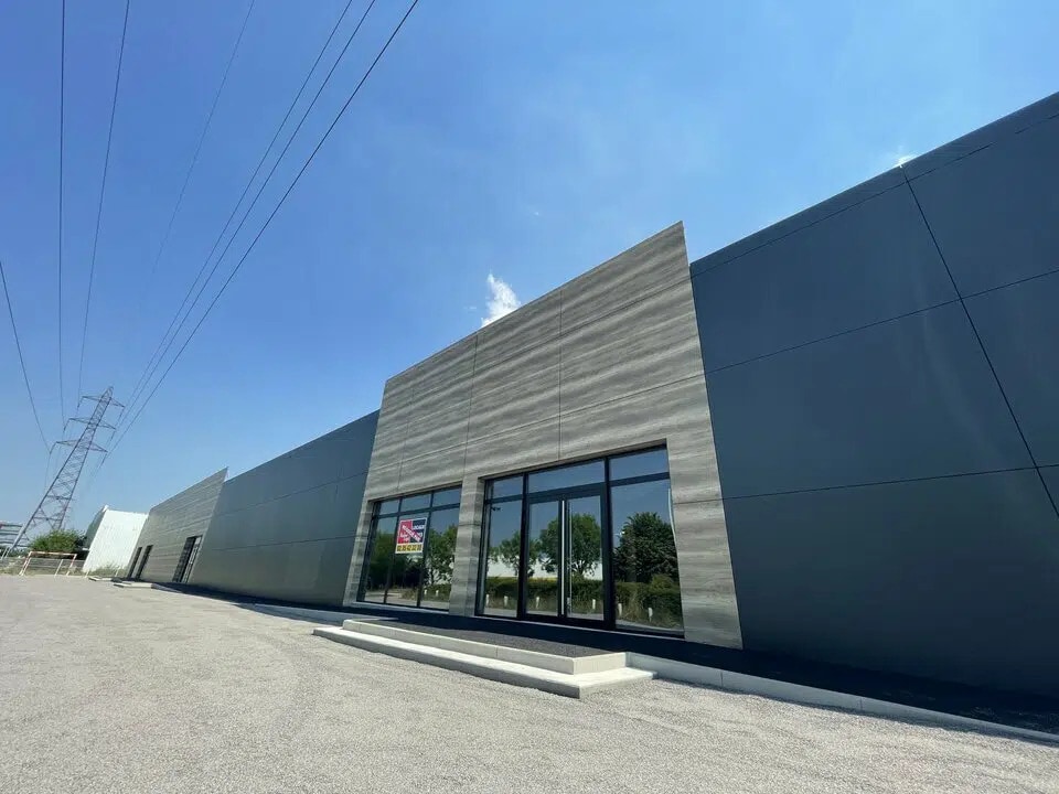 Retail in GONFREVILLE-L'ORCHER for lease Building Photo- Image 1 of 4