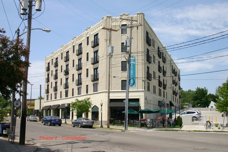 1430 Robinson Rd SE, Grand Rapids, MI for sale - Building Photo - Image 1 of 1