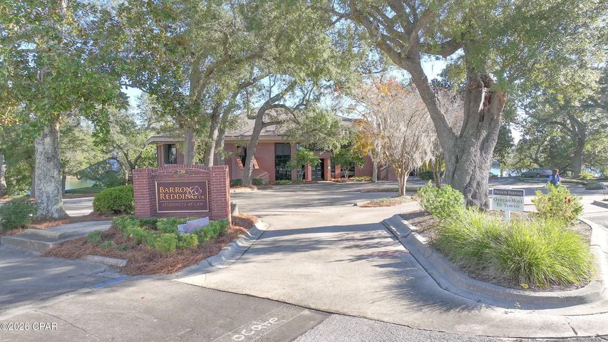 220 Mckenzie Ave, Panama City, FL for sale Interior Photo- Image 1 of 44