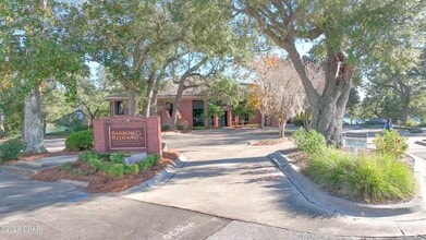 220 Mckenzie Ave, Panama City, FL for sale Interior Photo- Image 1 of 44