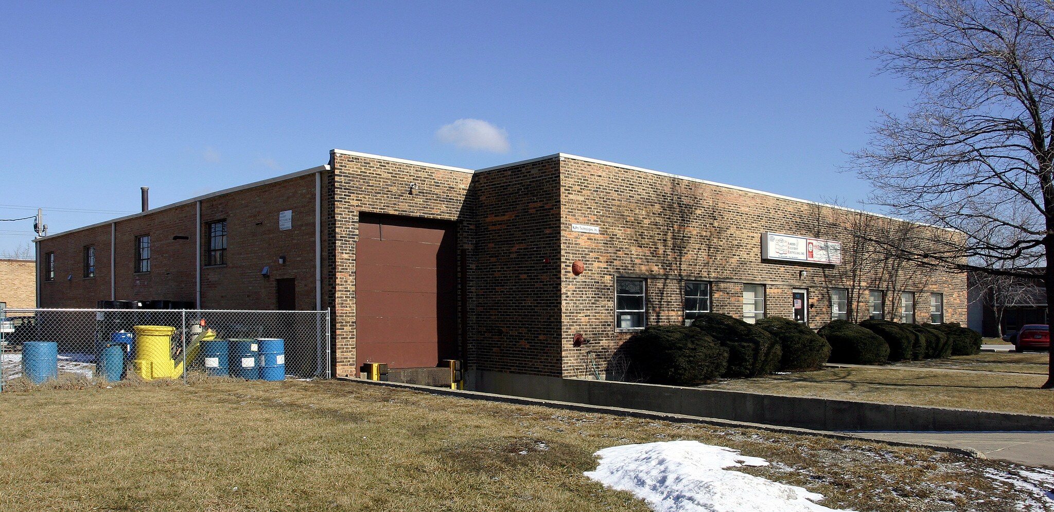 200 W Laura Dr, Addison, IL for sale Primary Photo- Image 1 of 1