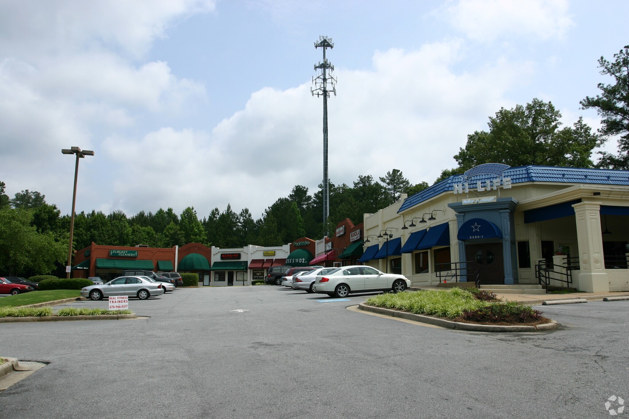 3380 Holcomb Bridge Rd, Norcross, GA 30092 - Corners Court | LoopNet.com