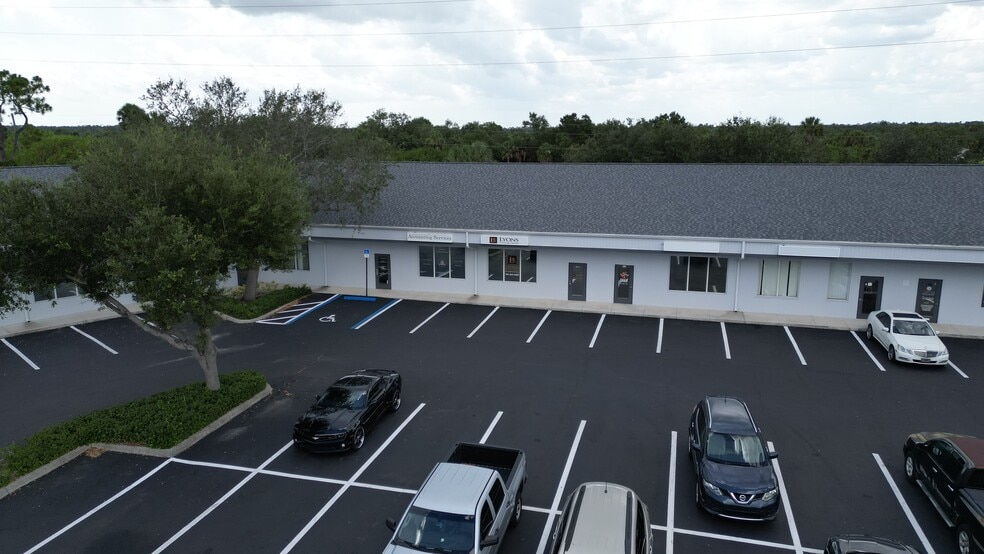 20020 Veterans Blvd, Port Charlotte, FL for sale - Building Photo - Image 2 of 49