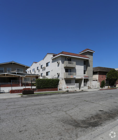 843 S Ardmore Ave, Los Angeles, CA for sale - Primary Photo - Image 1 of 17