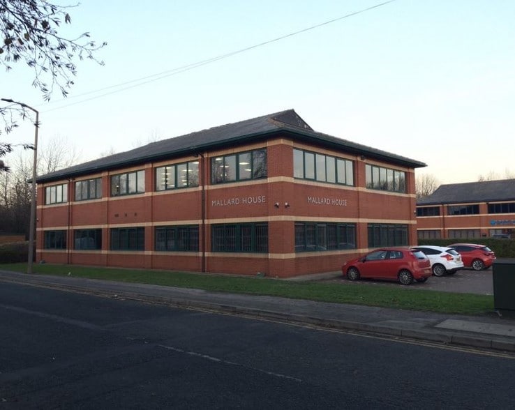 Heavens Walk, Doncaster for sale - Primary Photo - Image 1 of 1