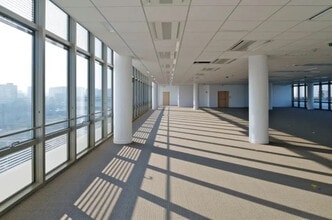 Office in Nanterre for lease Interior Photo- Image 1 of 1