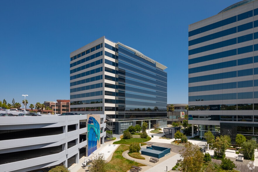 6100 Center Dr, Los Angeles, CA for lease - Building Photo - Image 1 of 16