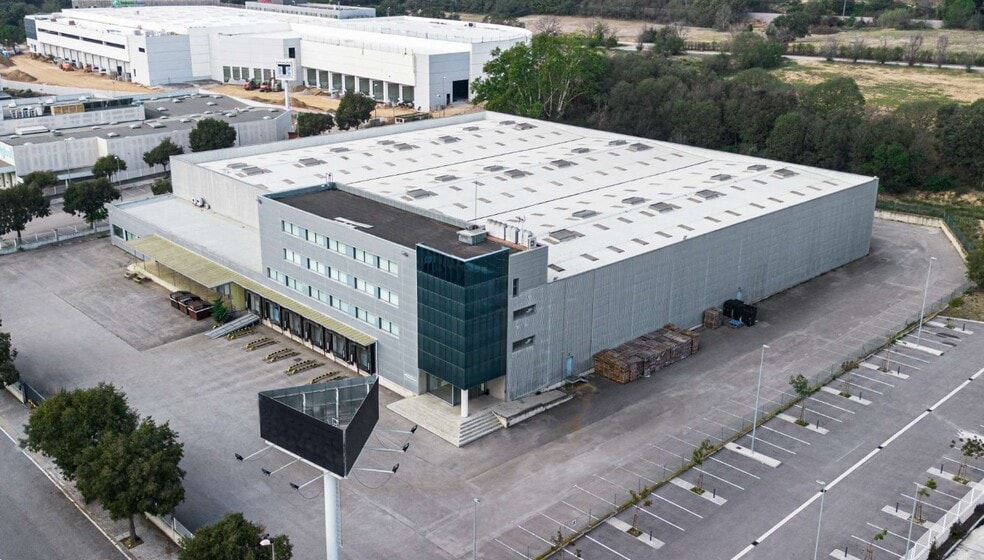 Industrial in Granollers, Barcelona for lease - Building Photo - Image 1 of 6