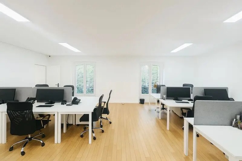 Office in Paris for lease - Building Photo - Image 1 of 13