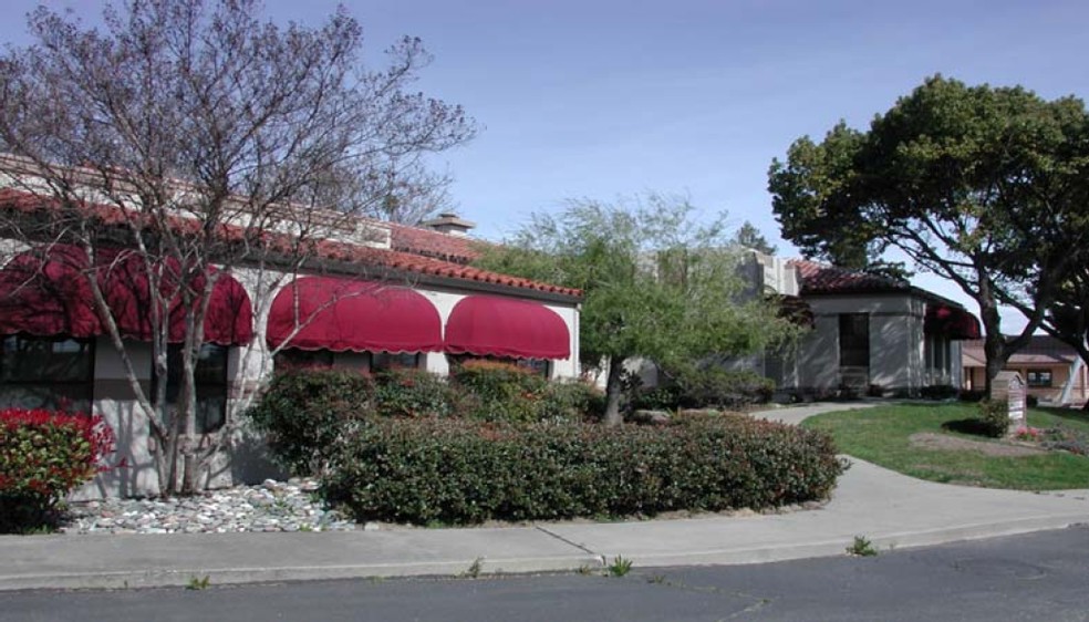 441 Colusa Ave, Yuba City, CA for lease - Building Photo - Image 2 of 6