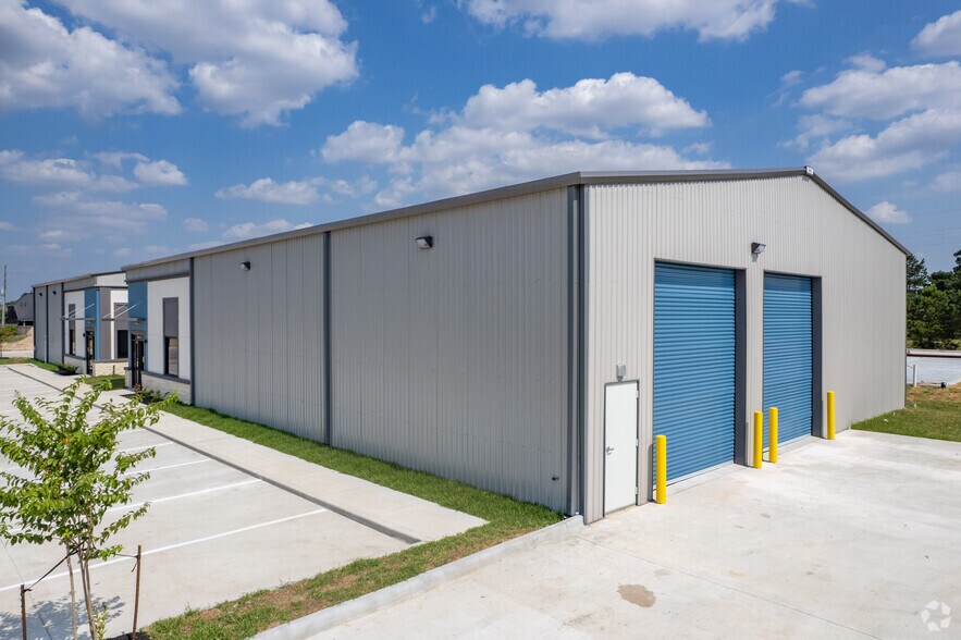14922 Mueschke Rd, Cypress, TX 77433 Office Warehouses