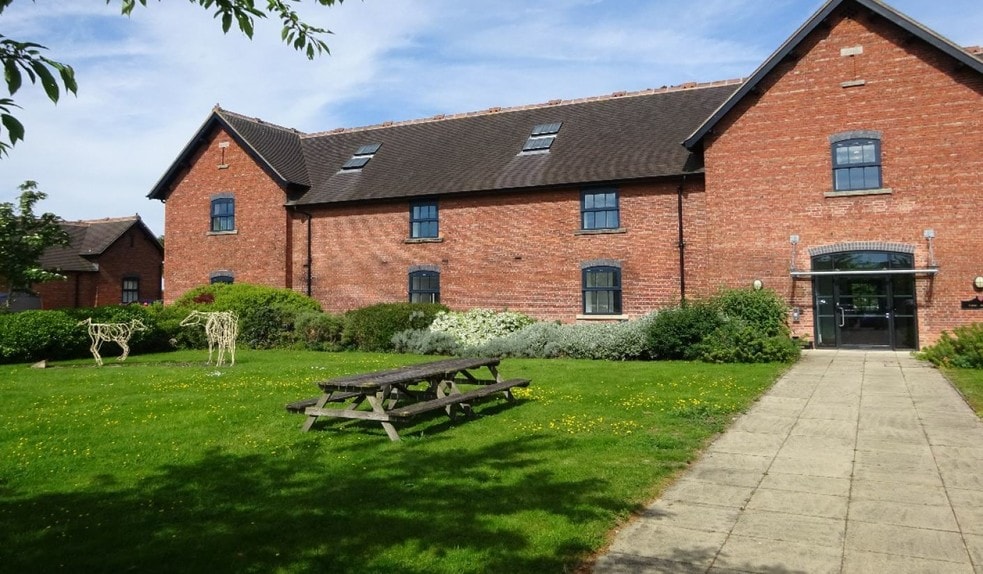 Old Park Rd, Crewe for lease - Primary Photo - Image 1 of 4