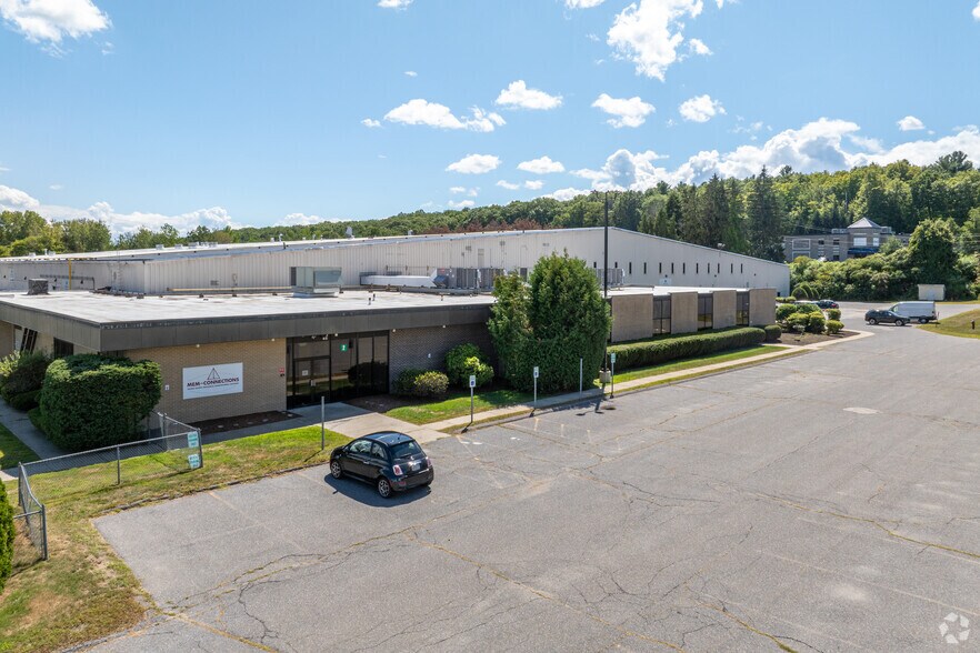 100 Hartwell St, West Boylston, MA for sale - Primary Photo - Image 1 of 1