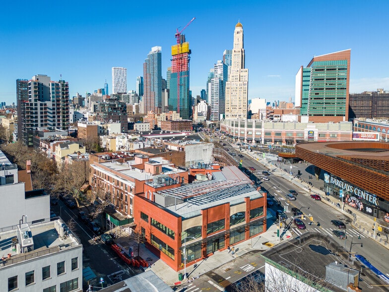 178 Flatbush Ave, Brooklyn, NY for lease - Building Photo - Image 3 of 6