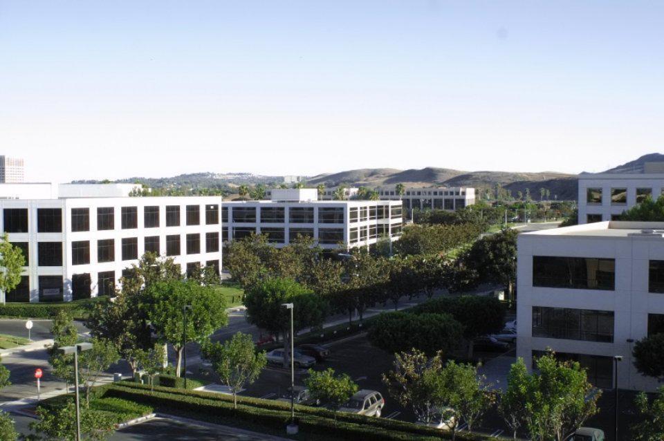 Office in Roubaix for lease Building Photo- Image 1 of 2