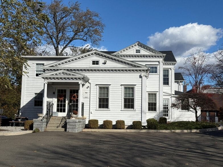 158 Deer Hill Ave, Danbury, CT for sale - Building Photo - Image 3 of 14