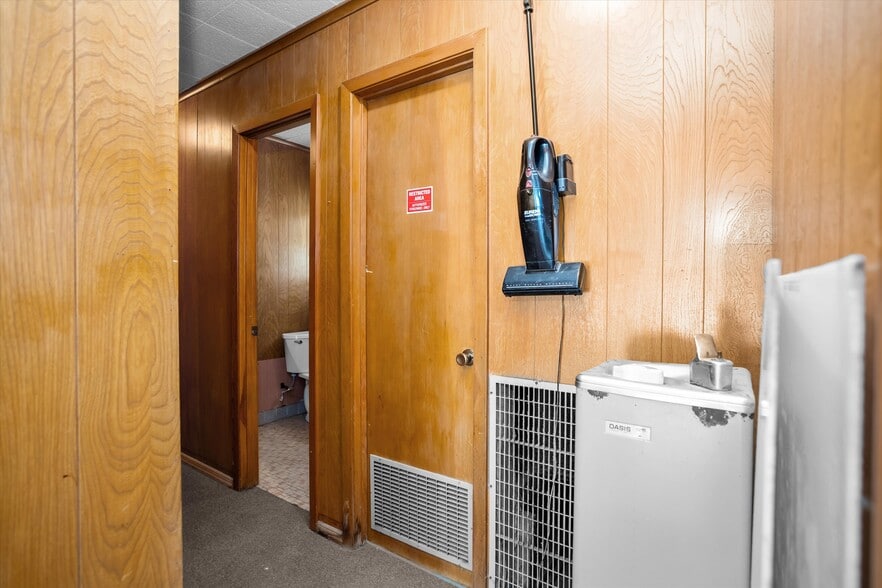 205 E Denman Ave, Lufkin, TX for sale - Building Photo - Image 3 of 23