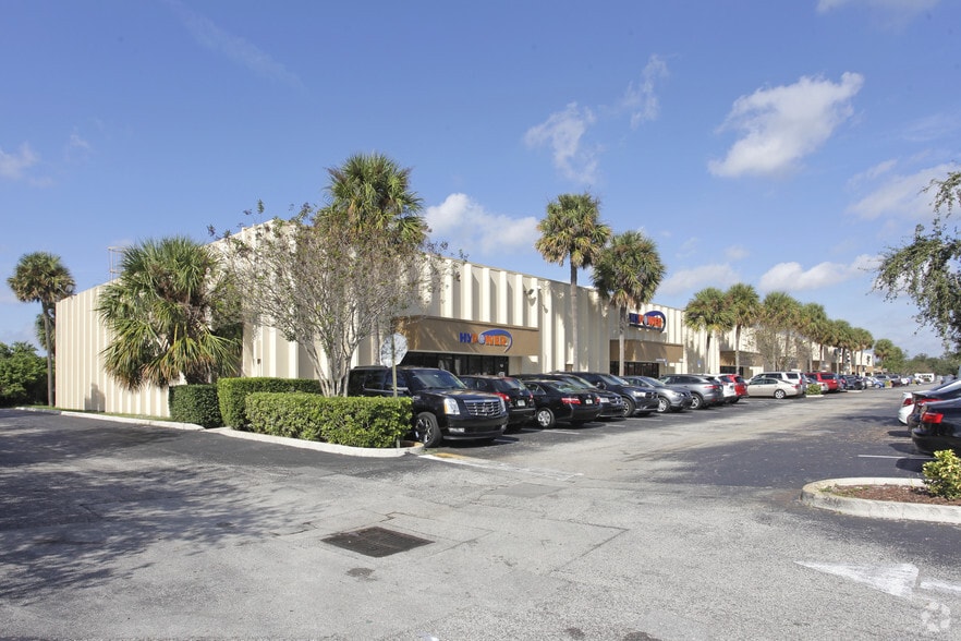 5901-5985 NW 31st Ave, Fort Lauderdale, FL for lease - Primary Photo - Image 1 of 9