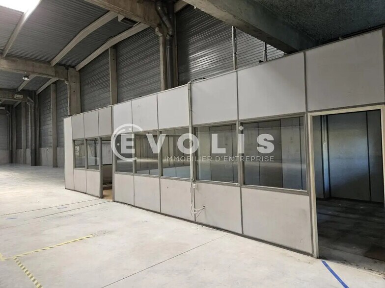 Industrial in Wissous for lease - Interior Photo - Image 2 of 9