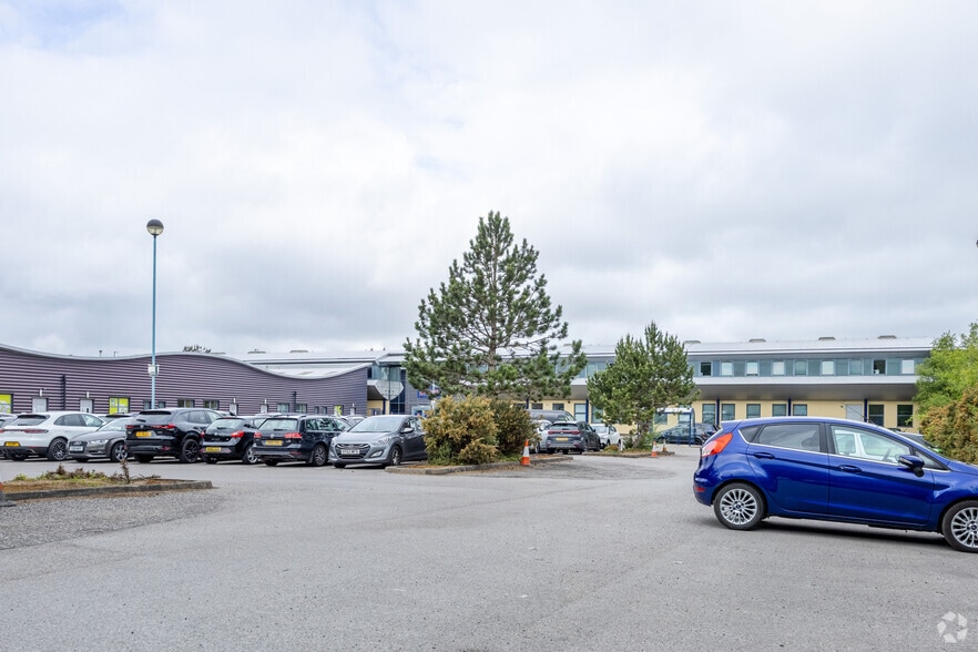 Hamilton Way, Mansfield for lease - Building Photo - Image 2 of 3