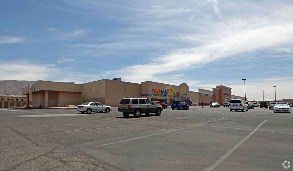 801 S Mesa Hills Dr, El Paso, TX for sale - Primary Photo - Image 1 of 1