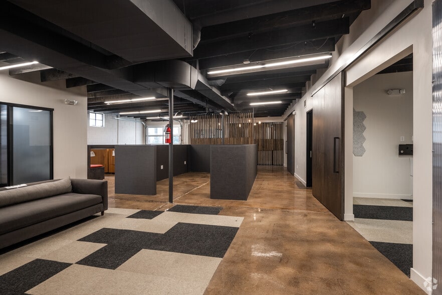 1860 S Acoma St, Denver, CO for lease - Interior Photo - Image 3 of 20