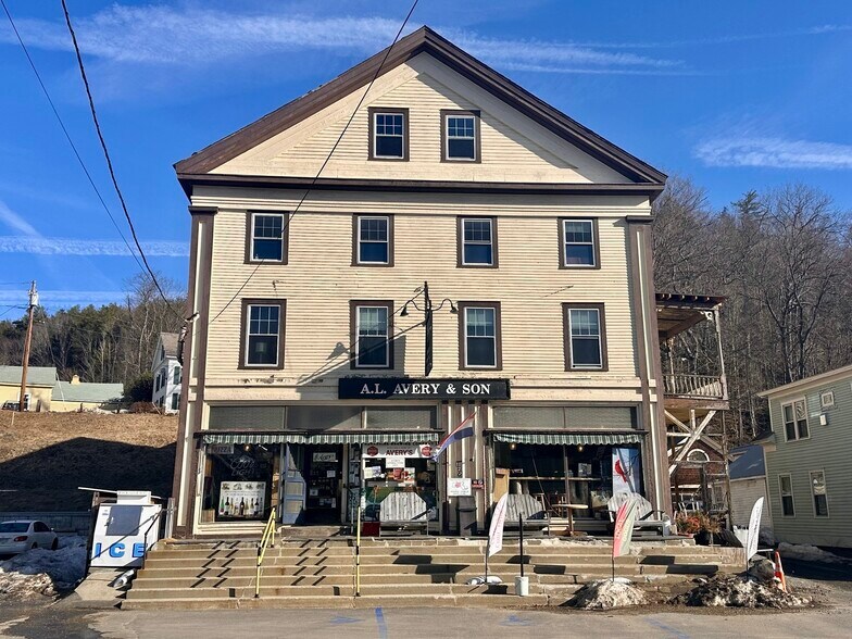 127 Main St, Charlemont, MA for sale - Building Photo - Image 1 of 1