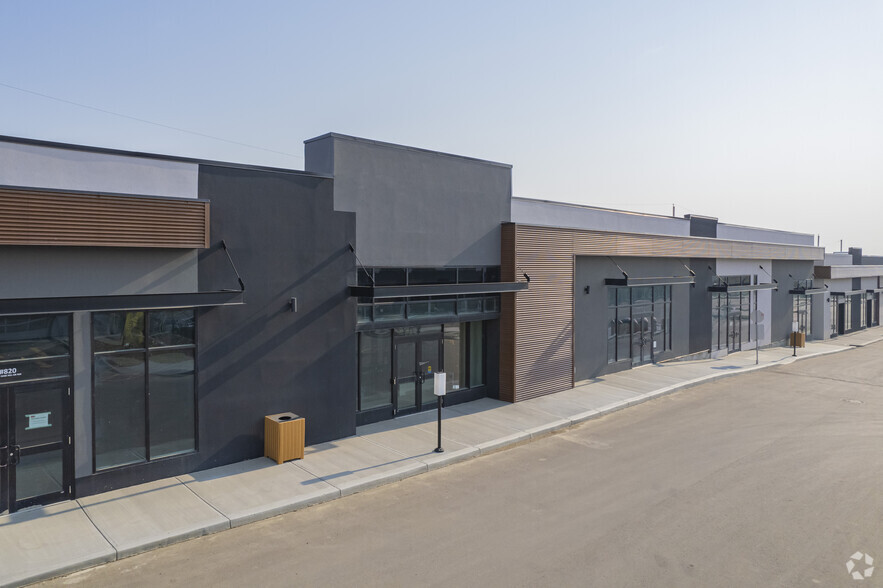 3950 Sage Hill Dr NW, Calgary, AB for lease - Building Photo - Image 2 of 3