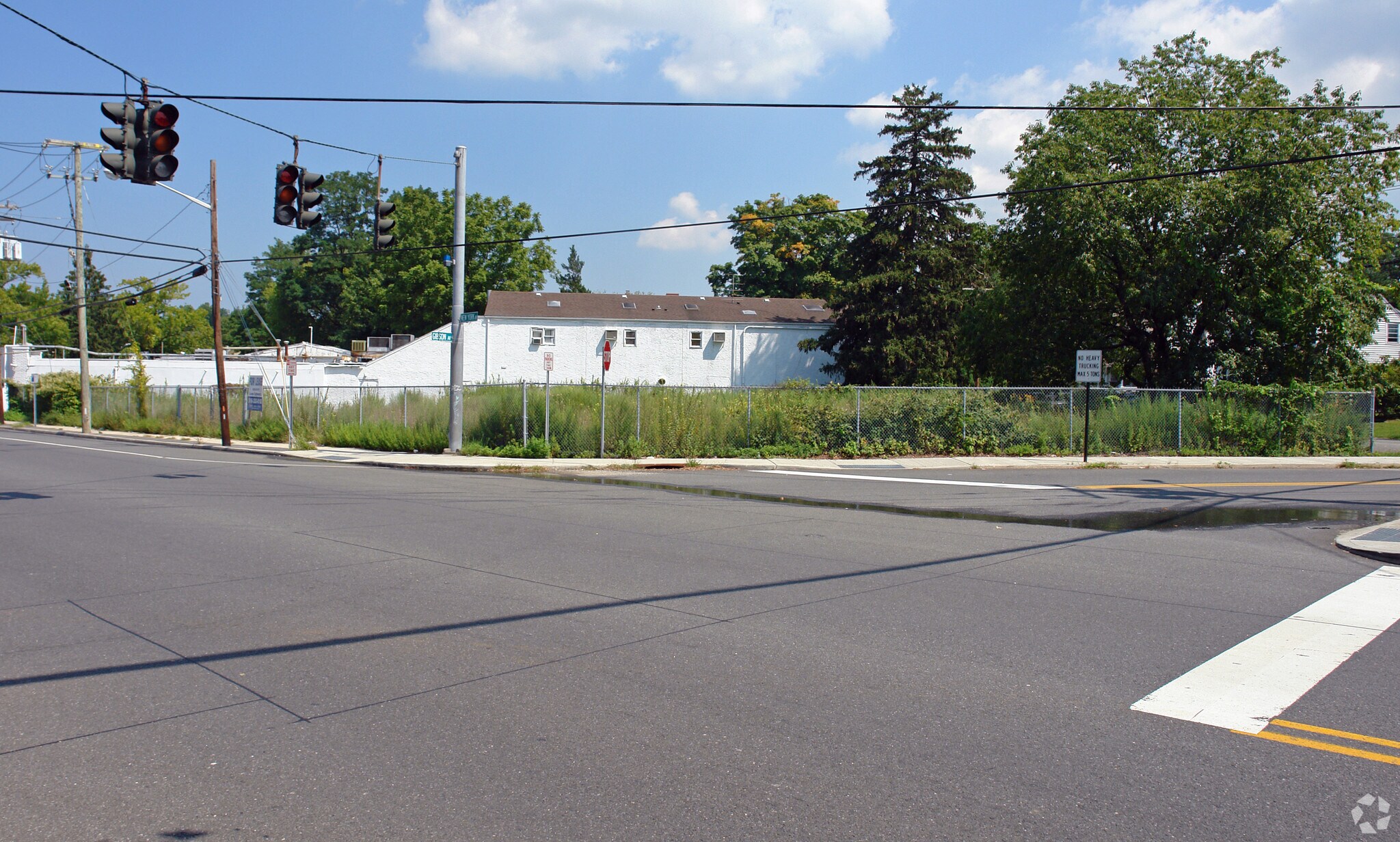 208 New York Ave, Huntington, NY for sale Primary Photo- Image 1 of 1