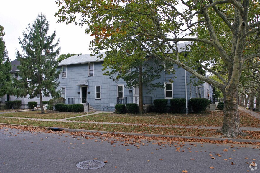 401409 Elizabeth Ave, Paulsboro, NJ 08066