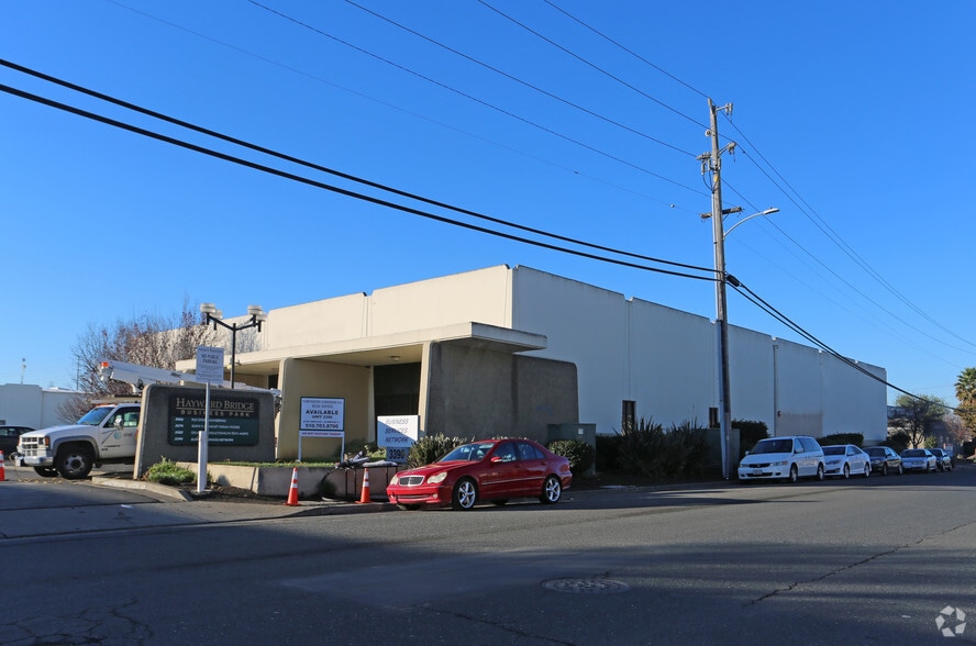 3390 Enterprise Ave, Hayward, CA for lease - Primary Photo - Image 1 of 4