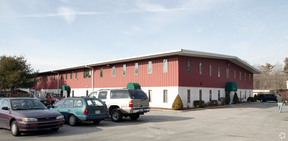 4 First St, Bridgewater, MA for sale - Primary Photo - Image 1 of 1