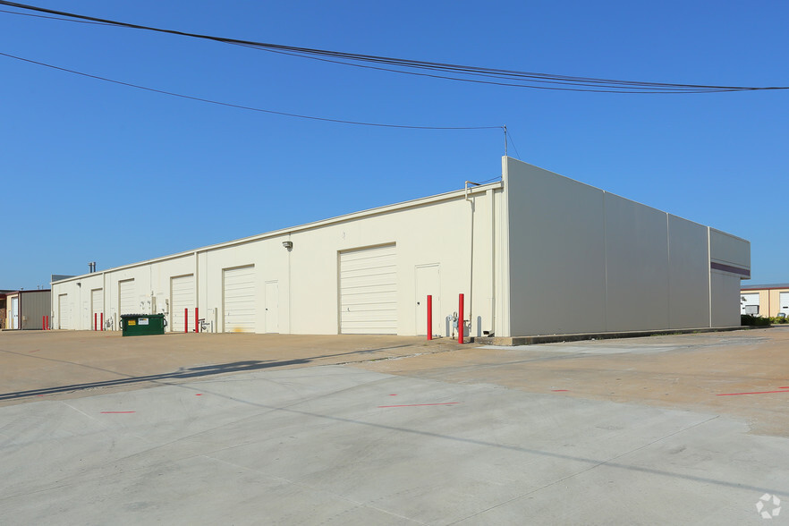 9410 E 51st St, Tulsa, OK for lease - Building Photo - Image 3 of 6