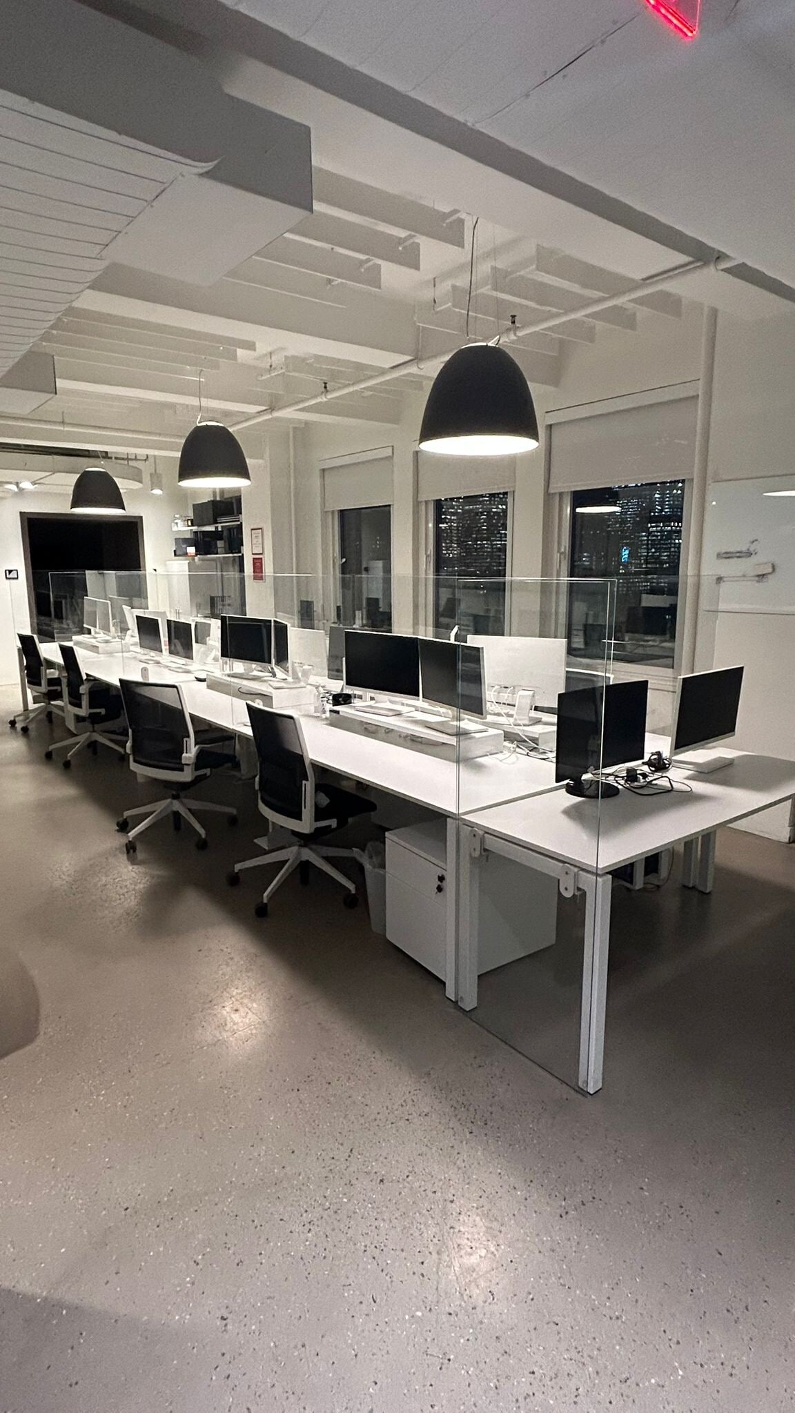 10 Times Sq, New York, NY for lease Interior Photo- Image 1 of 13