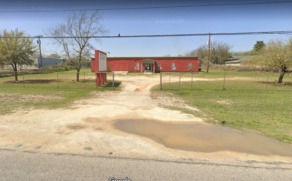 22185 State Highway 16 S, Von Ormy, TX for sale - Building Photo - Image 2 of 4