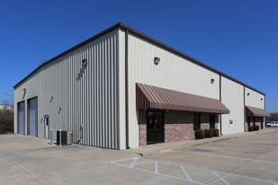 185 Scotland Dr, Alabaster AL - Warehouse