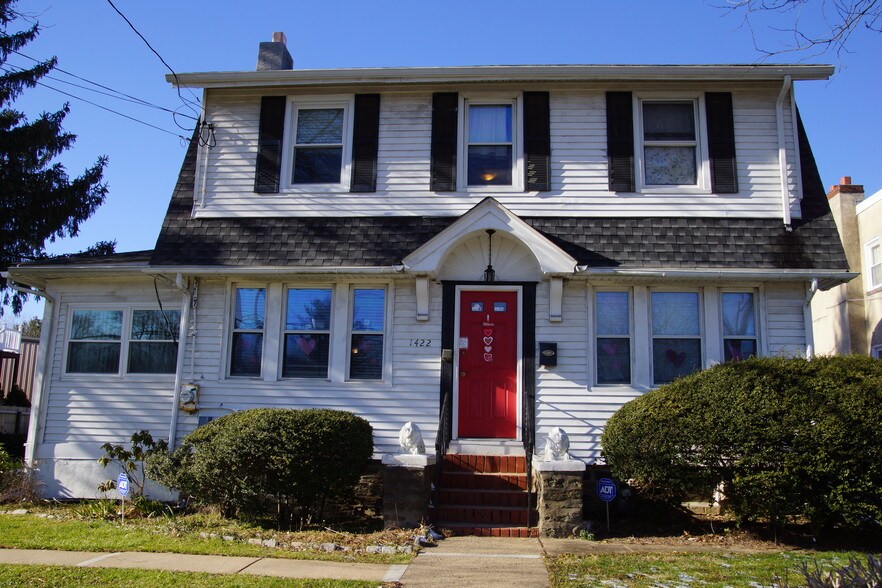 1422 Easton Rd, Roslyn, PA 19001