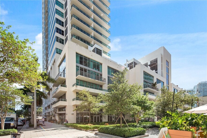 3301 NE 1st Ave, Miami, FL for sale - Building Photo - Image 1 of 1