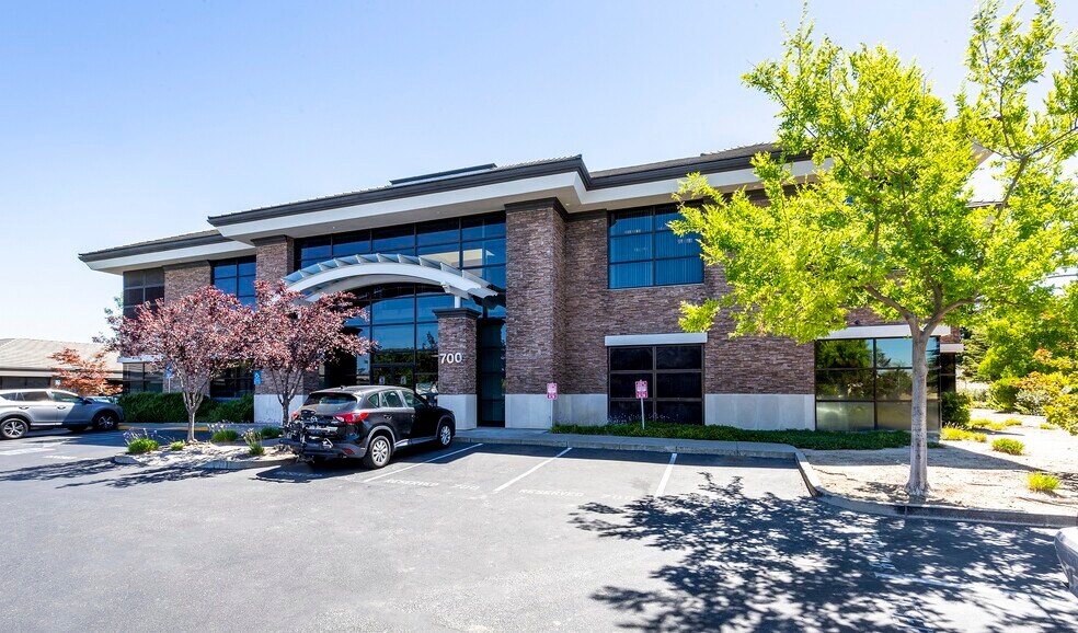 1111 Exposition Blvd, Sacramento, CA 95815 Office/Medical for Lease