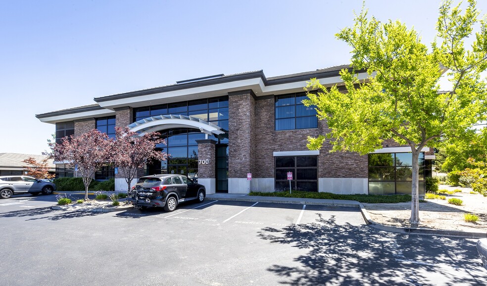 1111 Exposition Blvd, Sacramento, CA for lease - Building Photo - Image 2 of 2