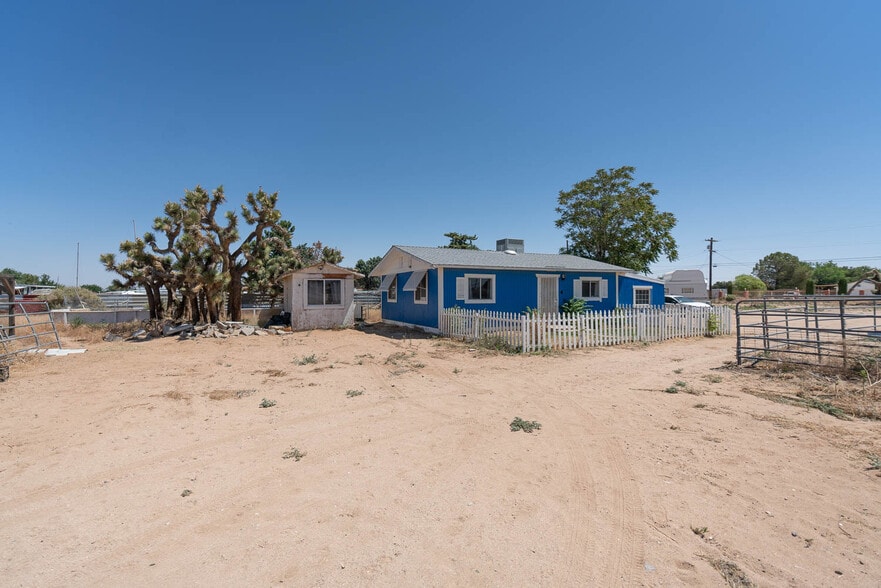 43254 52nd St W, Lancaster, CA for sale - Building Photo - Image 3 of 41